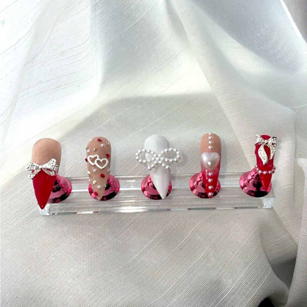 Cute Valentine press On nails